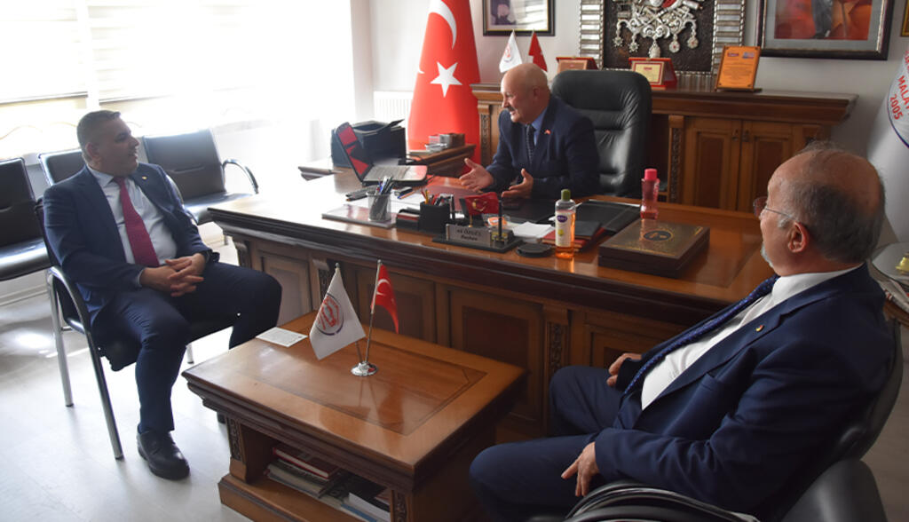 Başkan Sadıkoğlu, Malatya Emlakçılar Odası'nı ziyaret etti
