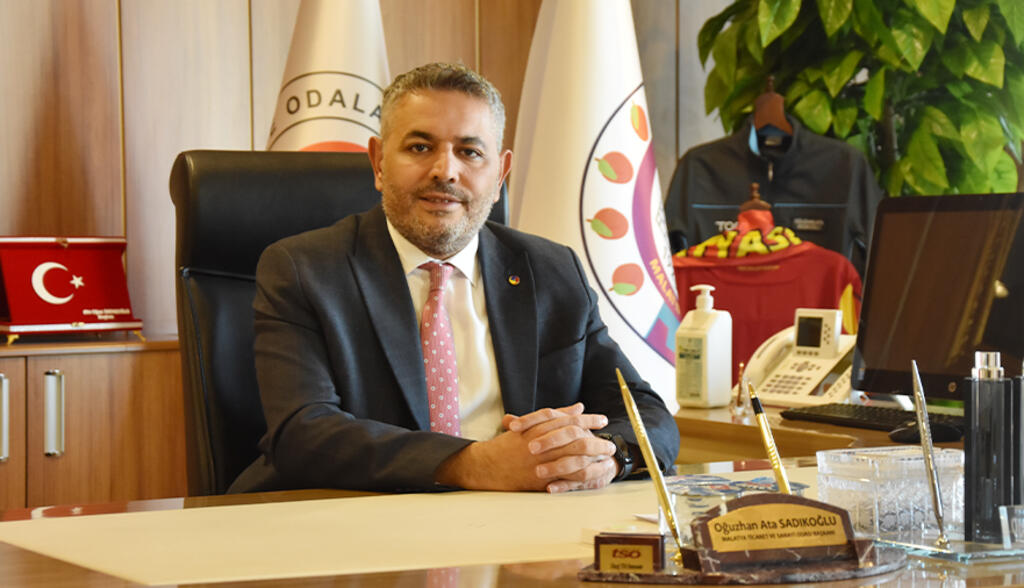 Sadıkoğlu: “Kayısı Üreticimiz Taban Fiyat Bekliyor”