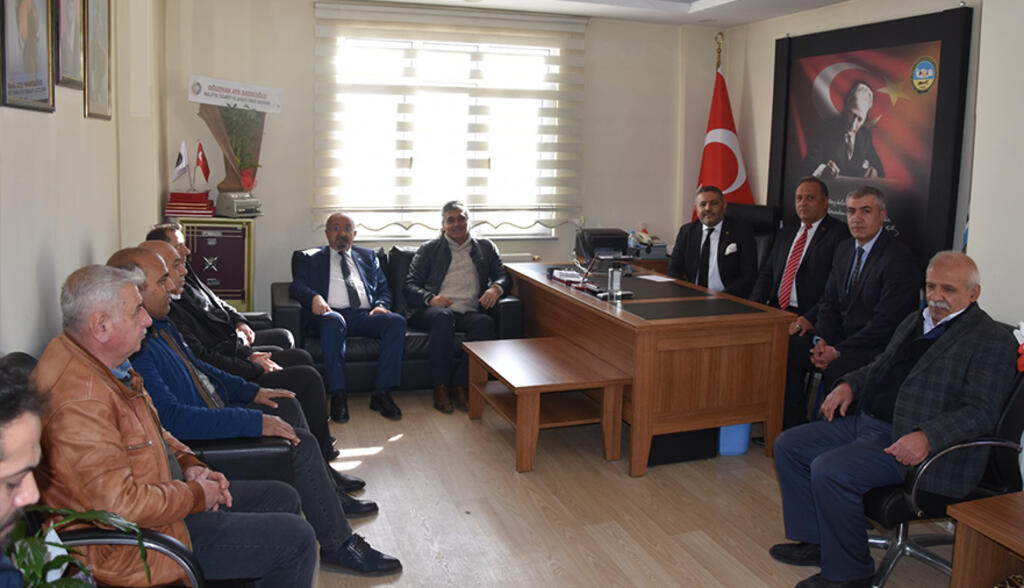 Başkan Sadıkoğlu: “Akaryakıt zamları esnafın belini büküyor”