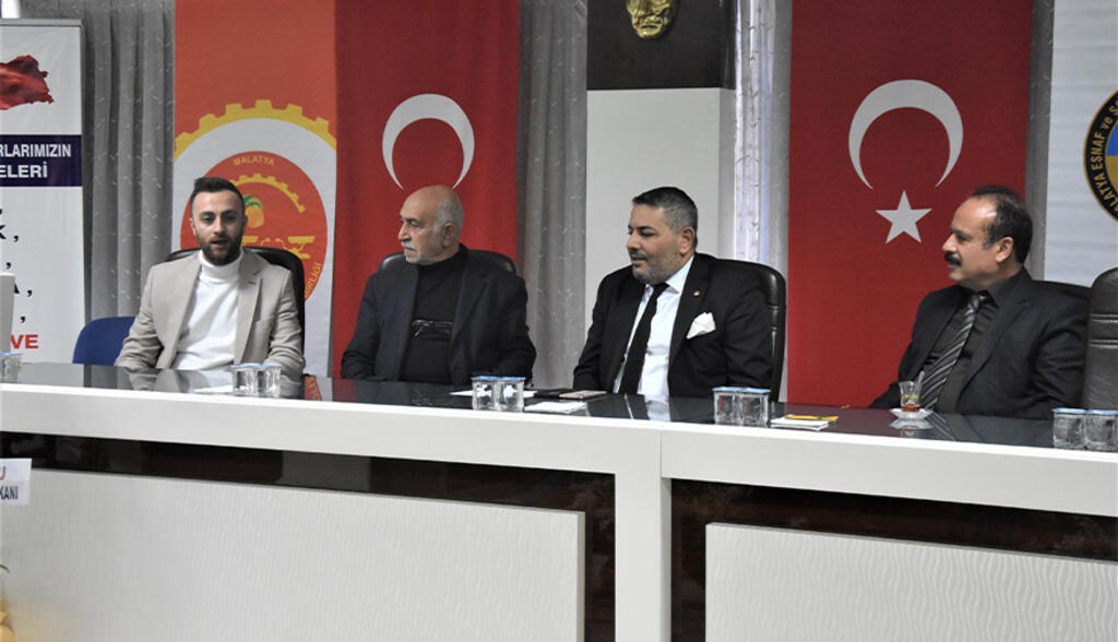 Başkan Sadıkoğlu: “Esnaf Odası başkanlarımızın gayretine şahidiz”