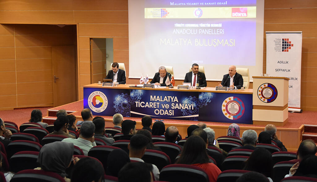 Başkan Sadıkoğlu: Aile şirketlerinin sürdürülebilirliği kurumsallıktan geçiyor